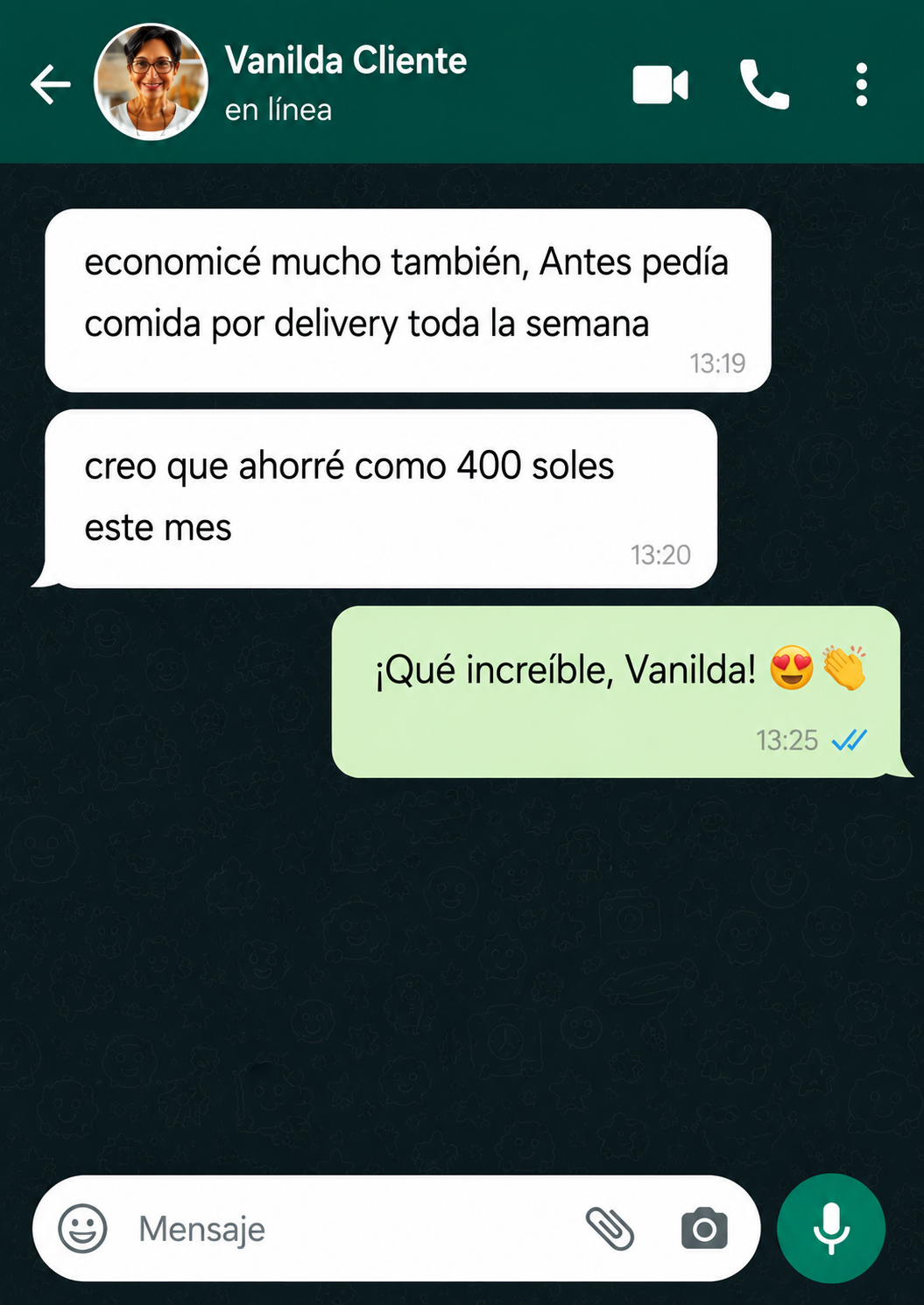 Clienta contando que ahorró unos 80 dólares en el mes