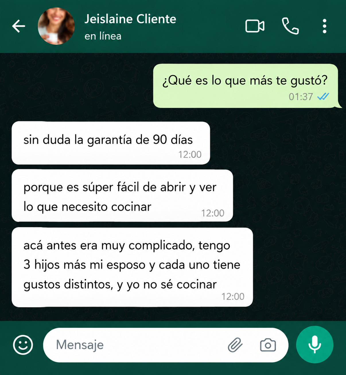 Clienta elogiando el menú de 90 días